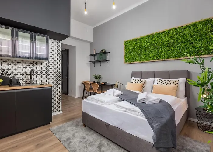 Apartman & One World